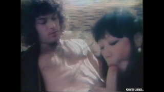 Класічная порназорка Кіёта Джы Робіць Глыбокі Зьменіцца Члену Перад трахом