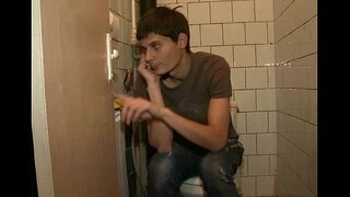 ���ਸ ਨੇ ਨਾਟਕ ਦੇ ਨਾਲ ਵੱਡੇ ਡਿਕ ਦੇ ਮੁੰਡੇ