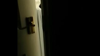 An kachèt filme-li madanm